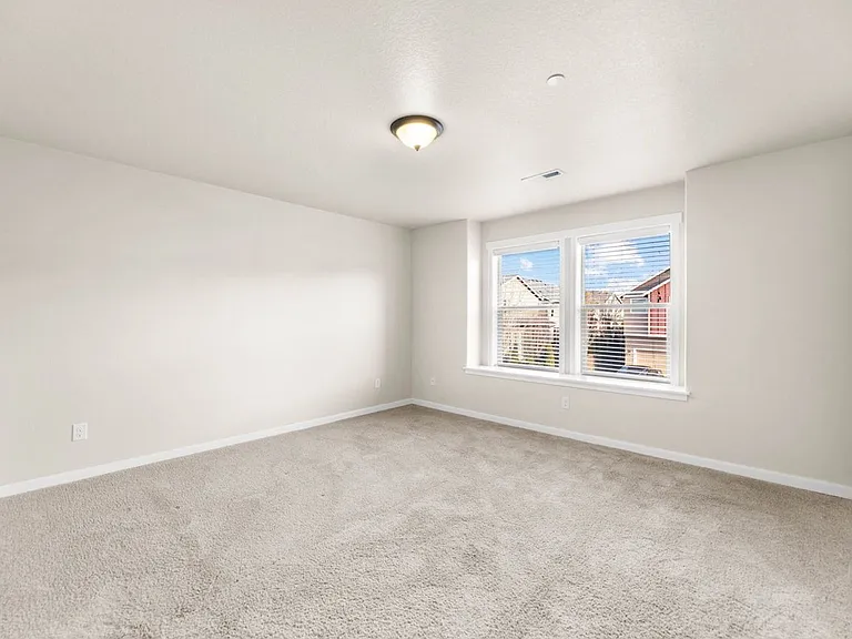 212 N 33rd Ct — Photo 16