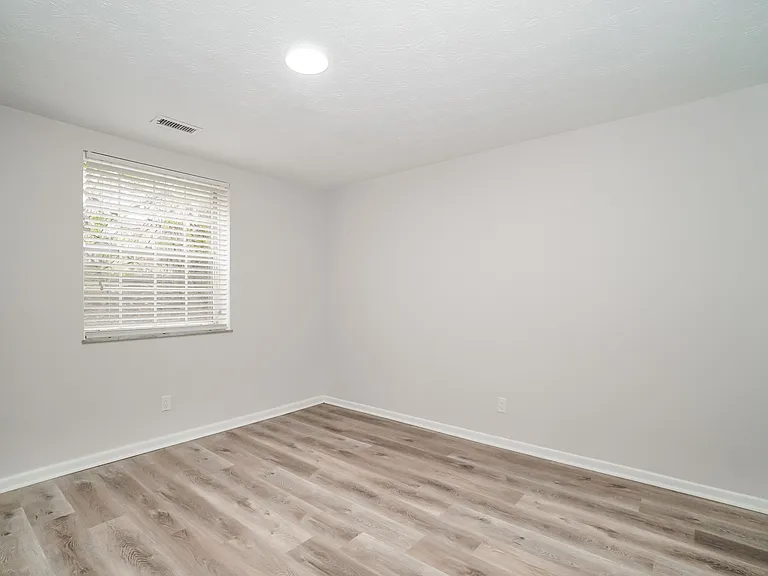 Olentangy Terrace — Photo 22