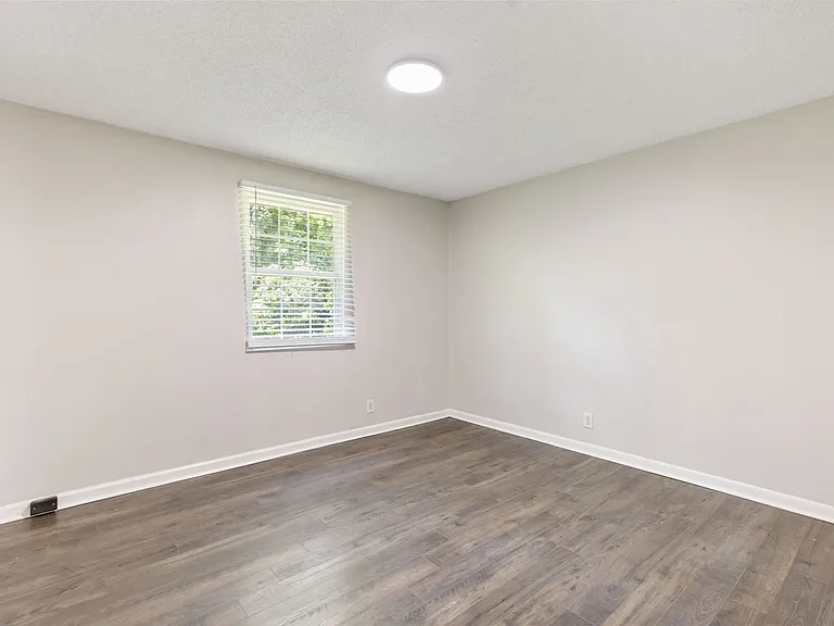 3413 Elm Hill Pike — Photo 19