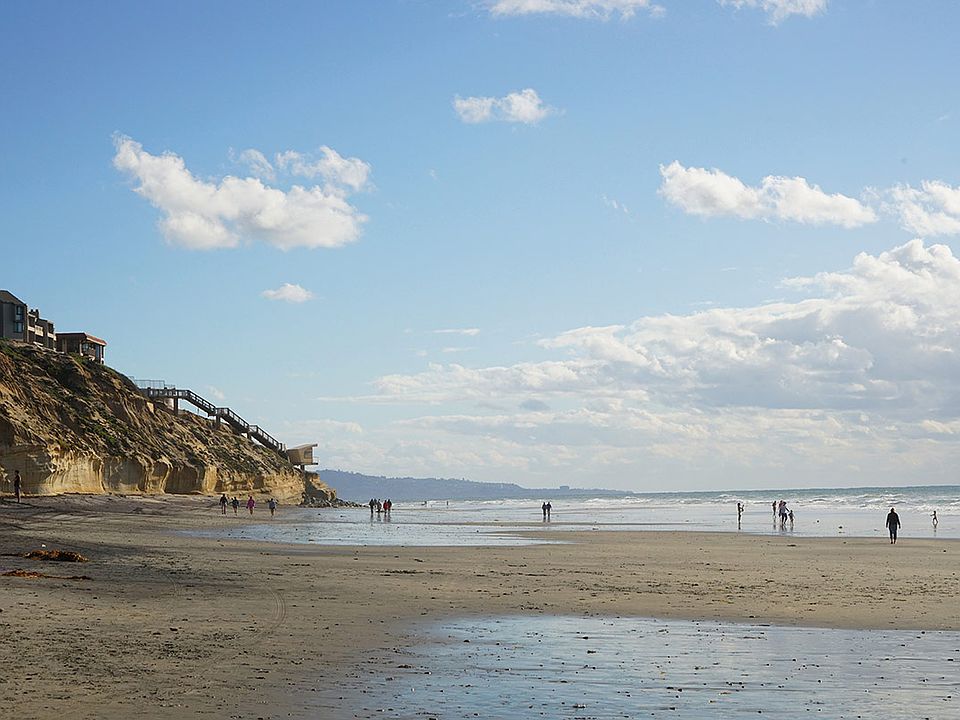 Solana boasts wide open sandy beaches