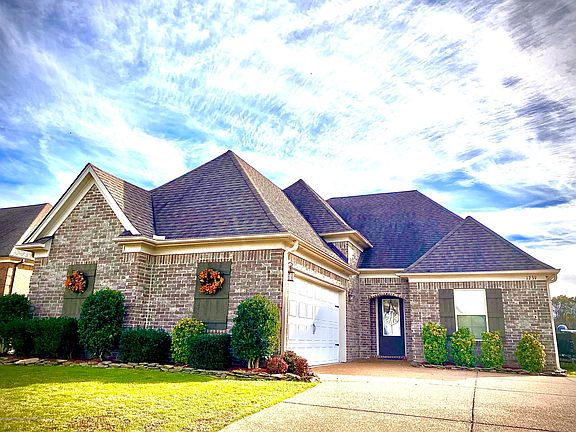 2nd image of 1239 Heritage Dr S