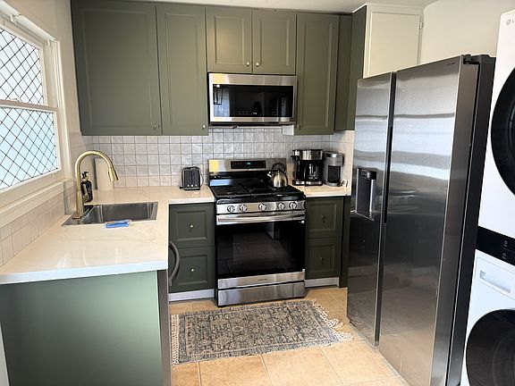 2nd image of 2318 19th St