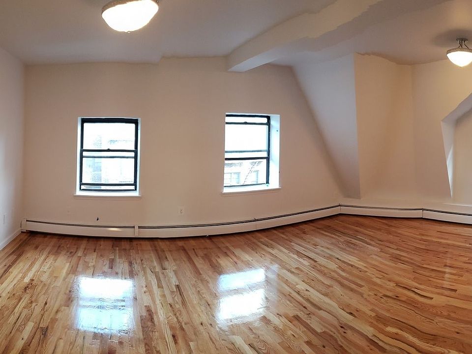 1st image of 718 Saint Nicholas Ave #4