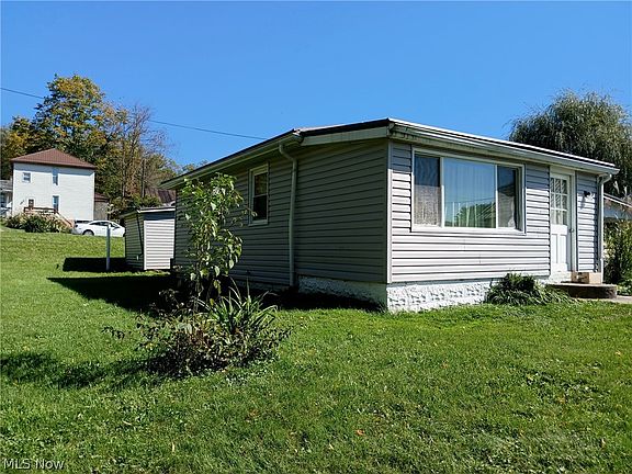 4th image of 116 Maple St