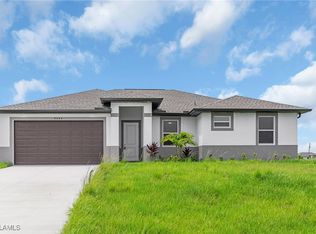 9044 Meadow Cir, Labelle, FL 33935