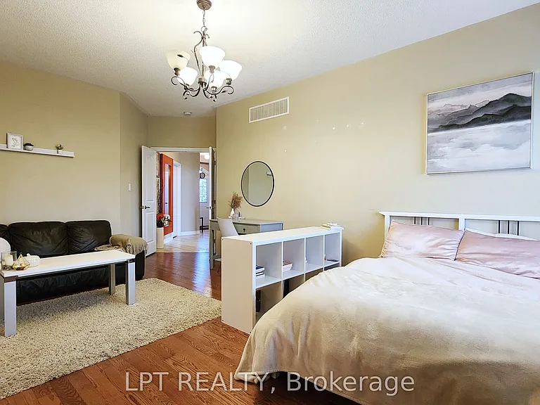 12 Plowright Rd #LEASE — Photo 19