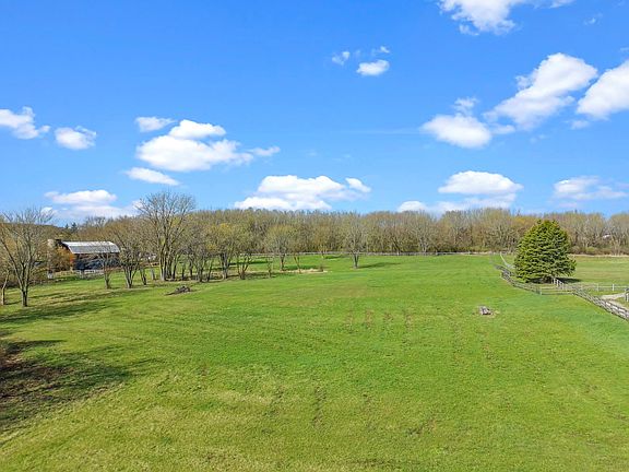 4th image of 41604 N Hunt Club Rd