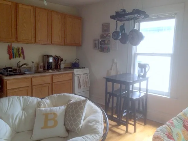 1 bed, 560 sqft, $950 — Photo 2