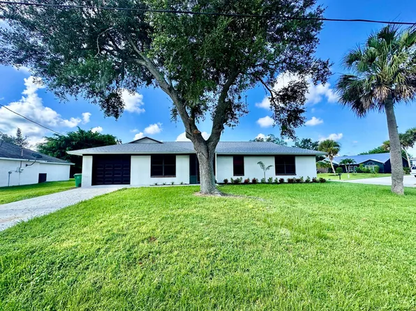 1822 SW Import Drive, Port St Lucie, FL 34953