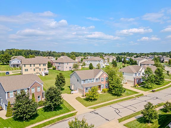 3rd image of 7048 Stoney Ridge Dr