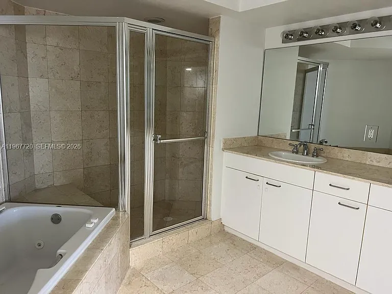 21055 Yacht Club Dr #1009 — Photo 10