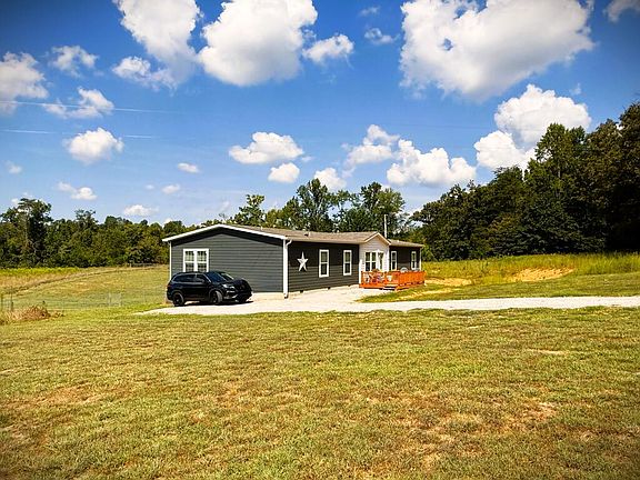 2nd image of 760 Dogwalk Rd
