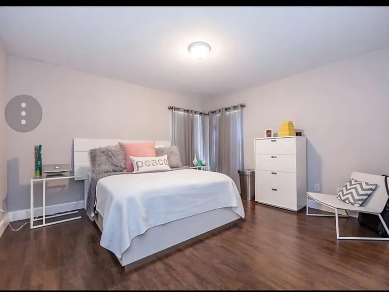 10729 Mottram Point — Photo 12