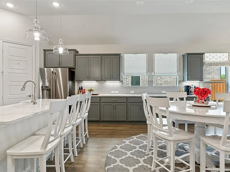 3908 Starlight Creek Dr — Photo 10
