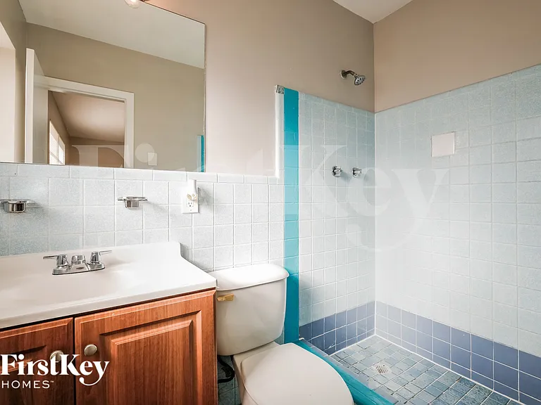 621 SW 69th Ter — Photo 13