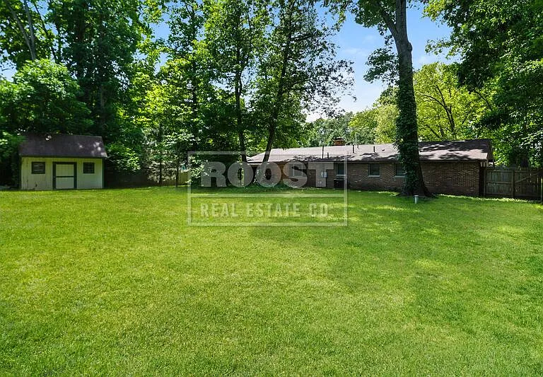 2600 Brookdale Dr — Photo 3