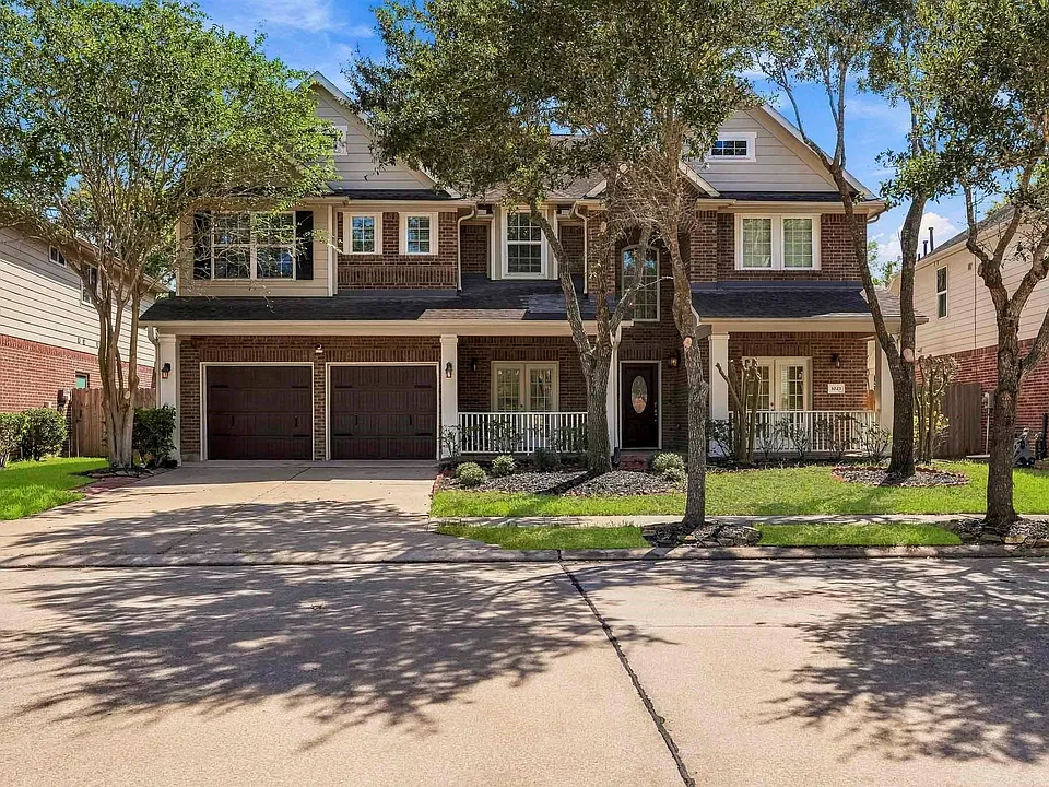 3023 London Ln