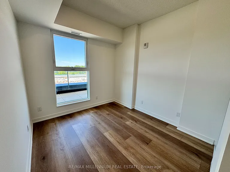 33 Erie Ave #513 — Photo 5