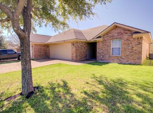 10228B Iris Ln, Waco, TX 76708