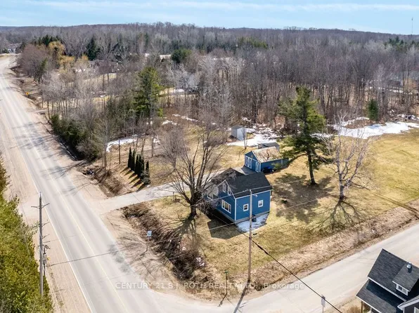 490 Park St, Tay, ON L0K 2A0