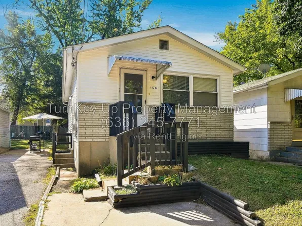 160 Barto Dr, Saint Louis, MO 63135