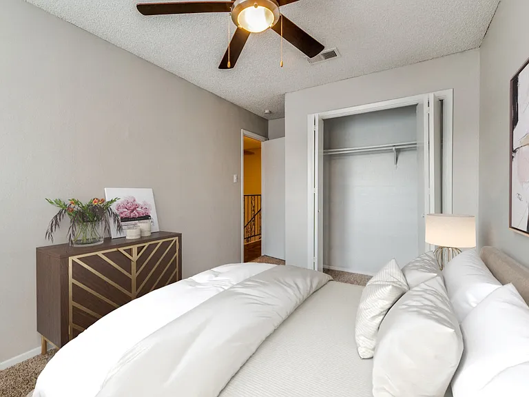 Park City Townhomes — Photo 6