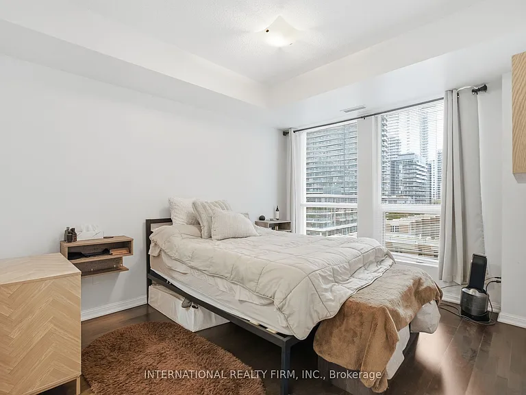 628 Fleet St #711 — Photo 21