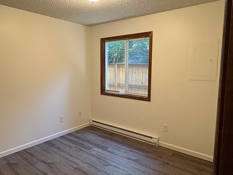 5920 S Hood Ave #3 — Photo 5