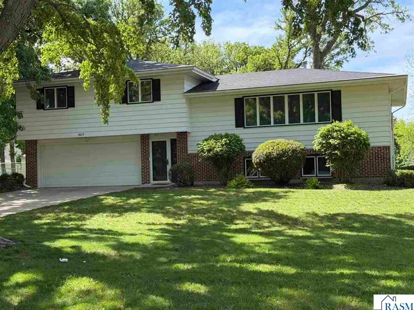 1609 Gateway Dr, Albert Lea, MN 56007