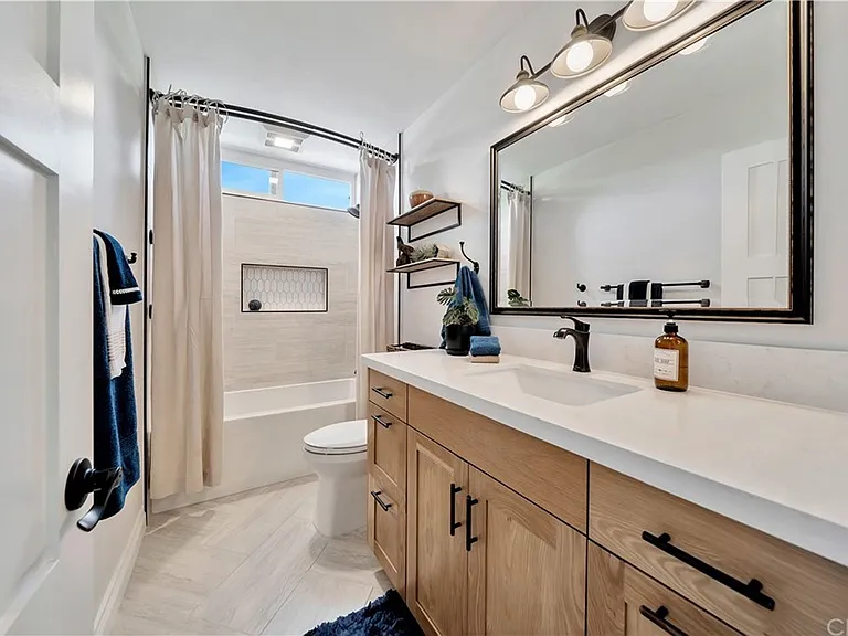 upstairs bathroom