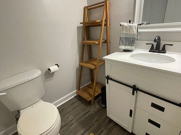 3rd image of 71 Thumper Dr