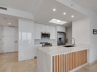 848 Brickell Key Dr APT 1803, Miami, FL 33131