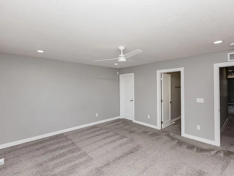 620 SE Westown Pkwy — Photo 18