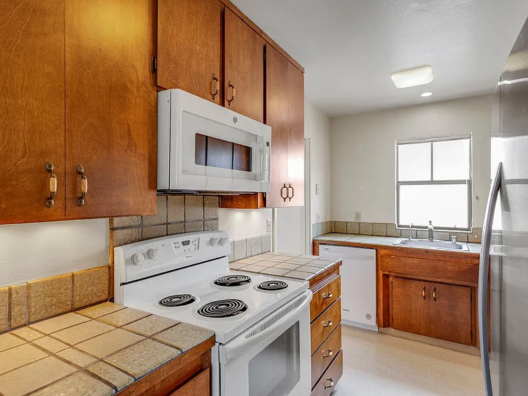 251 Lighthouse Ave #3 — Photo 11