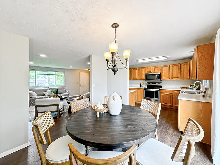 4214 Hanover Dr — Photo 5