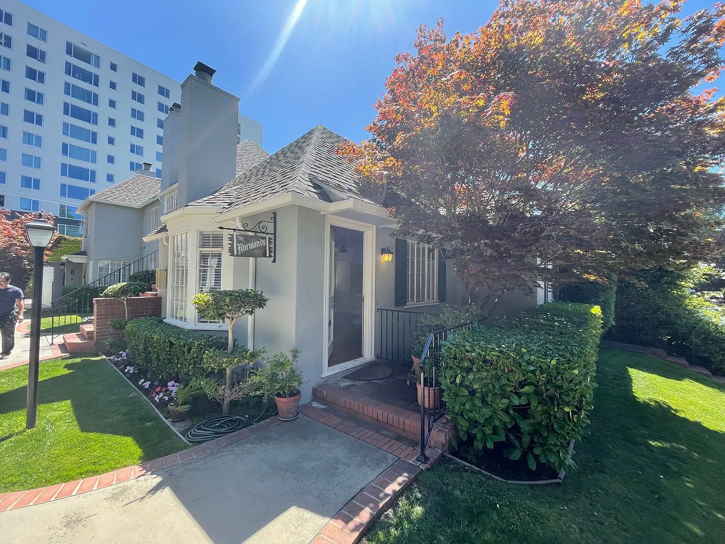 121 Arroyo Court — Photo 1