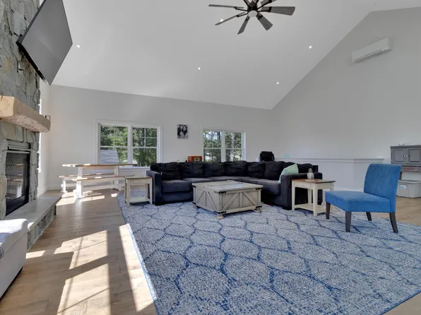 3 Blunt Lane, Saco, ME 04072