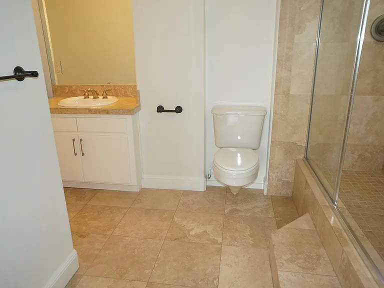 4139 NW Twilight Ter — Photo 45