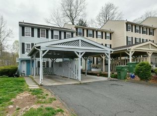 70 Rising Trail Dr, Middletown, CT 06457