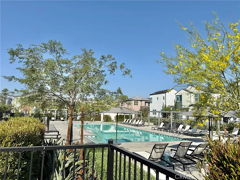4553 S Patterson Paseo — Photo 14