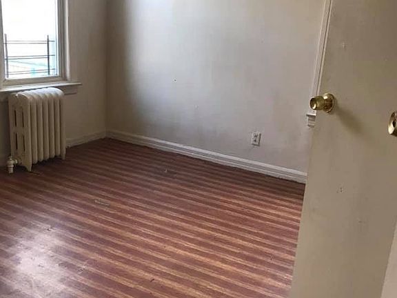 2nd image of 3127 84th St