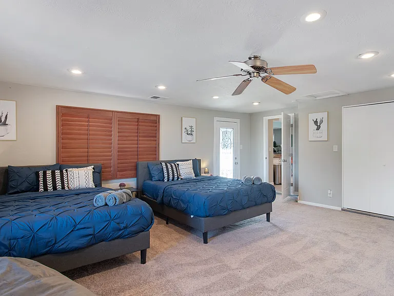 6532 E Cypress St — Photo 7