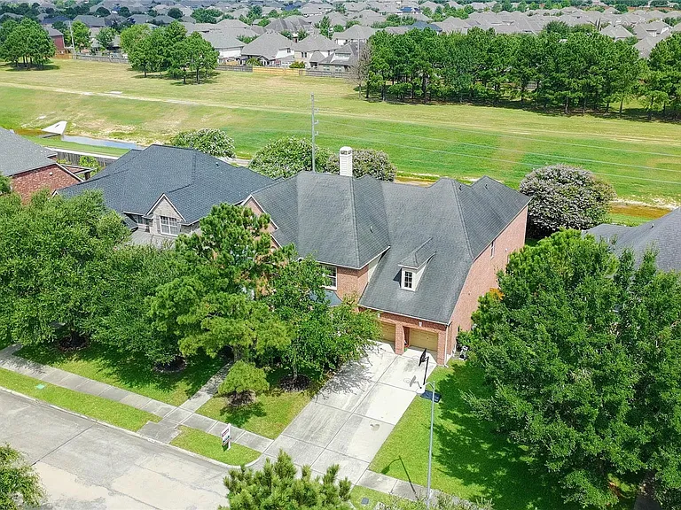 4702 Payton Chase Ln — Photo 5