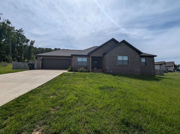 44 Riverwood Dr