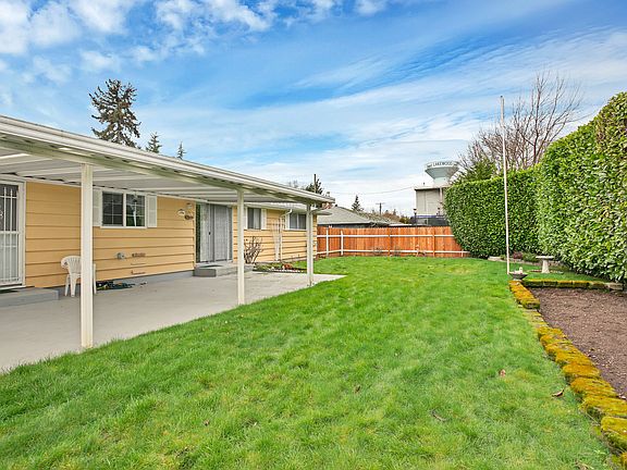 3rd image of 10607 Doten Dr SW