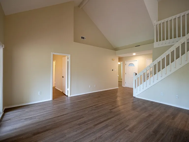 6307 Avery Island Ave — Photo 5