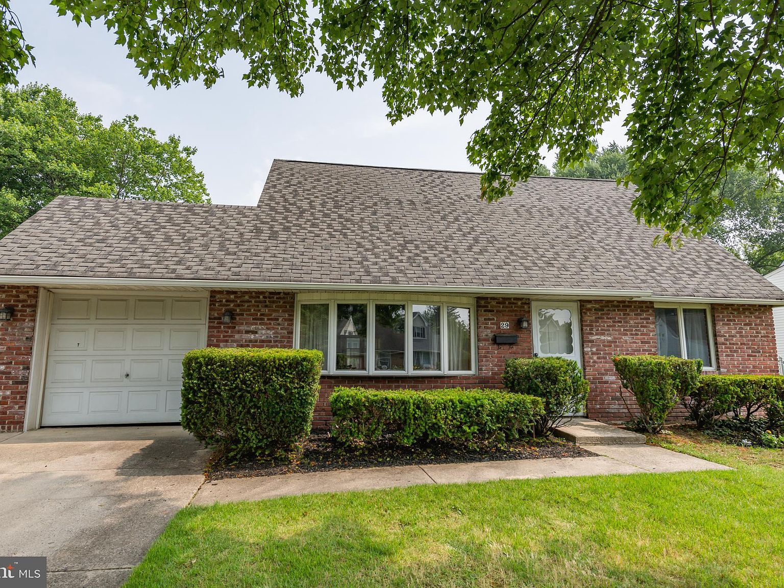 29 Indian Creek Entry, Levittown, PA 19057 Zillow