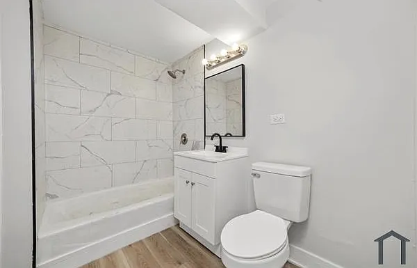 14137 Greenwood Rd #2 — Photo 3
