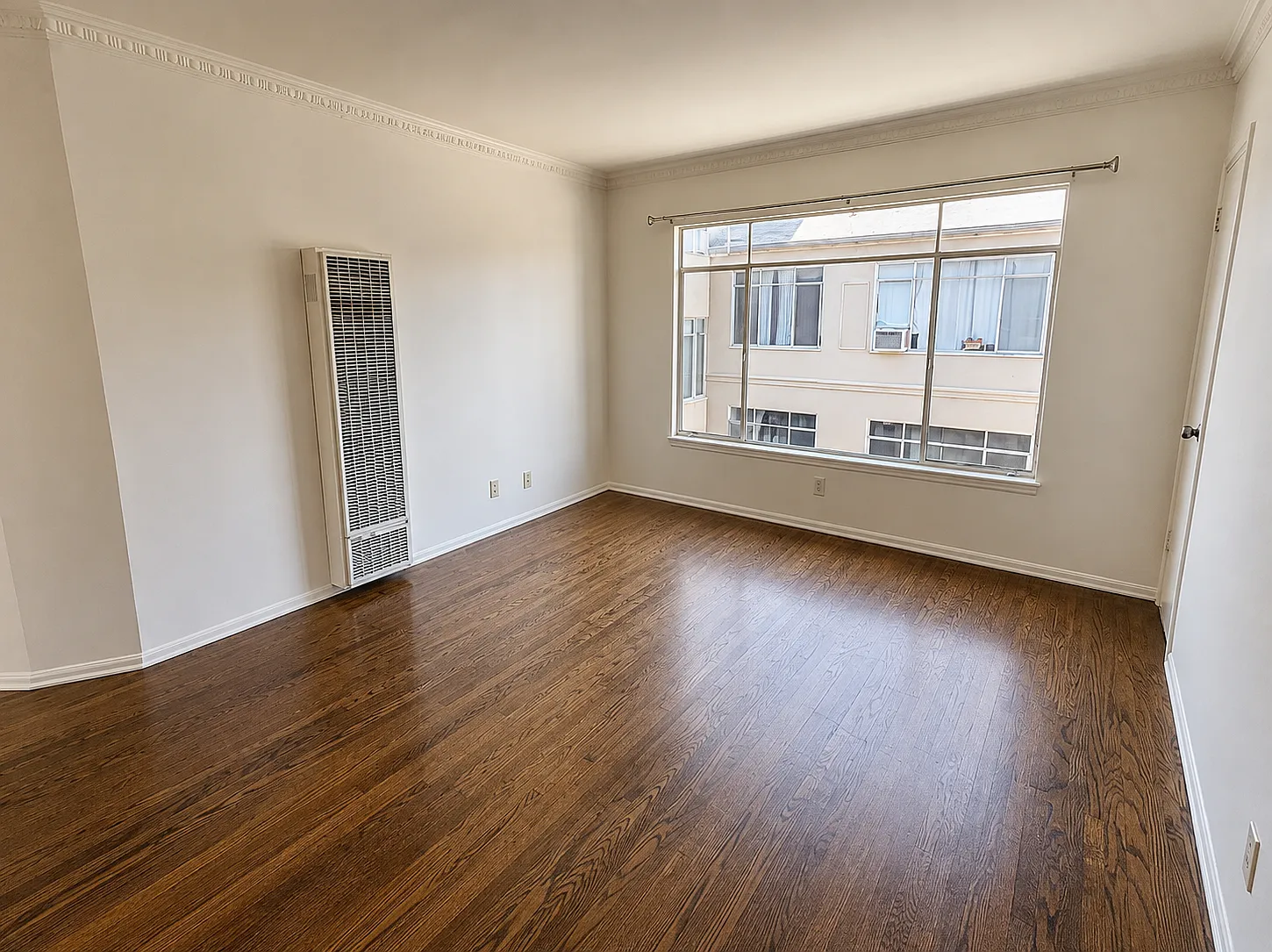 1 bed, 575 sqft, $1,695 — Photo 3