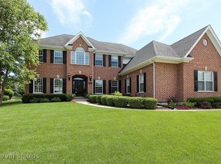 113 Lucy Ct, Lake Zurich, IL 60047